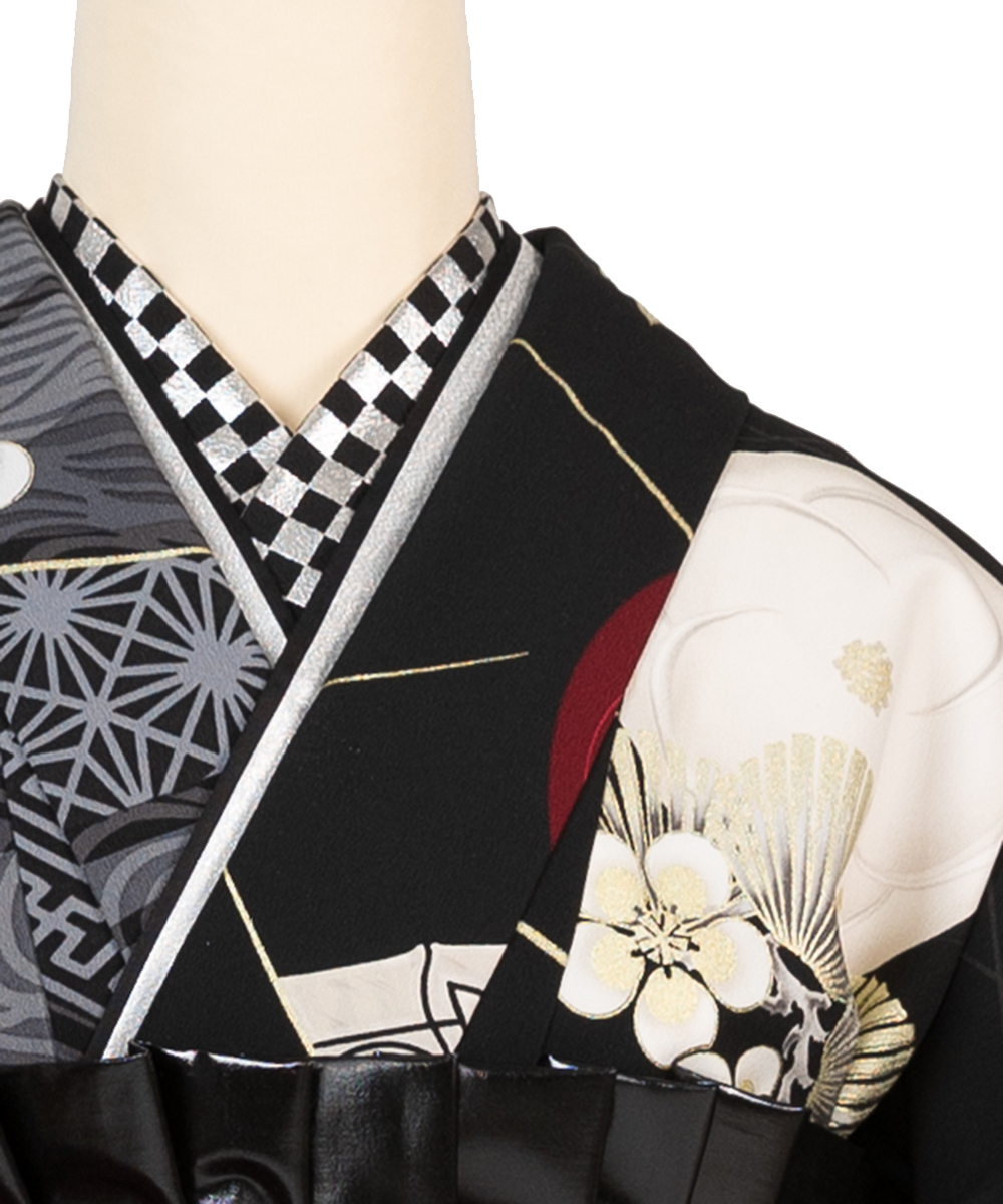 【卒業袴】中村里砂×JAPAN STYLE｜凛とした和モダン☆梅丸紋／黒