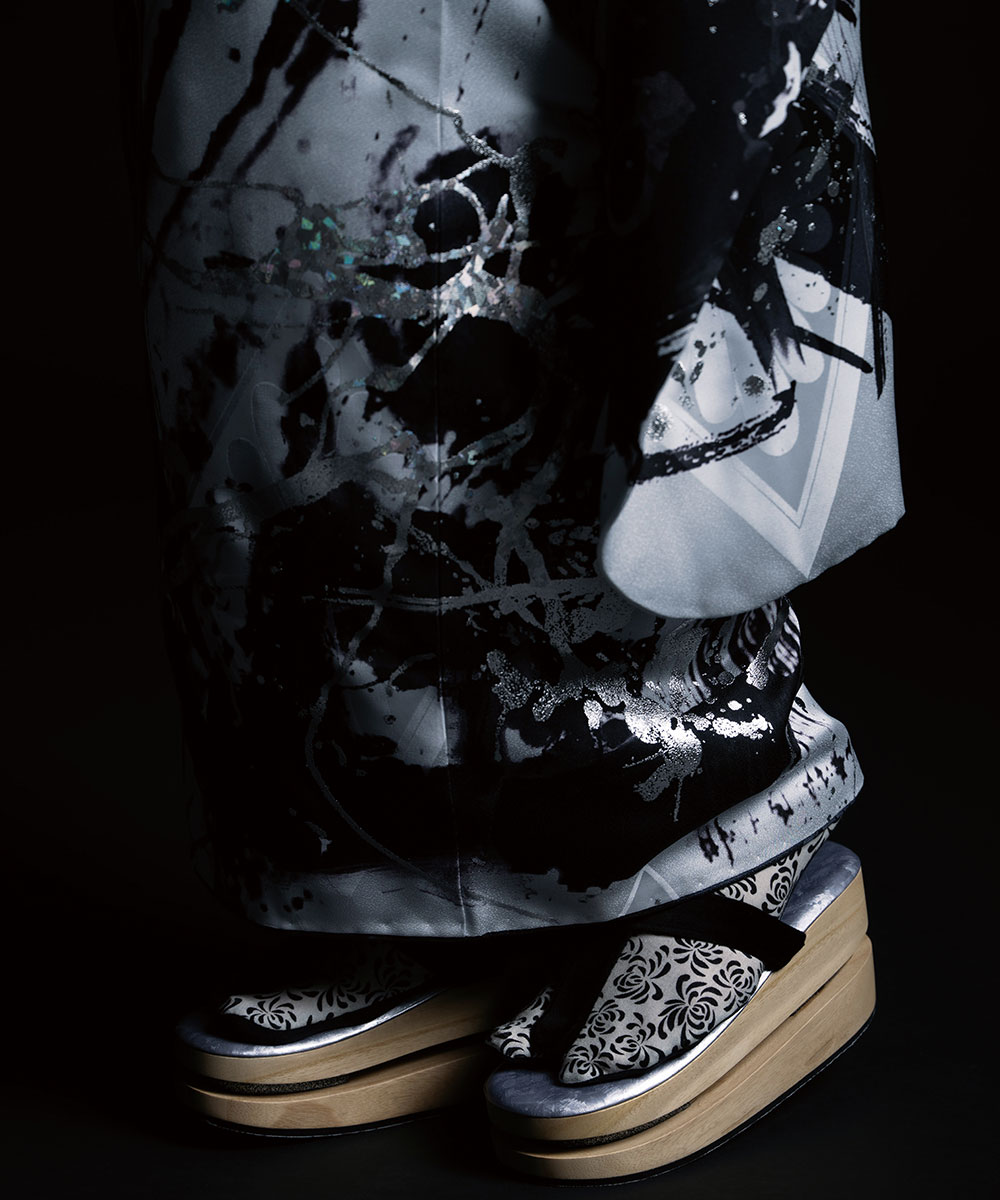 【成人式/参列/振袖】水墨のアート☆墨流しの風｜白虎 J-ROSSO