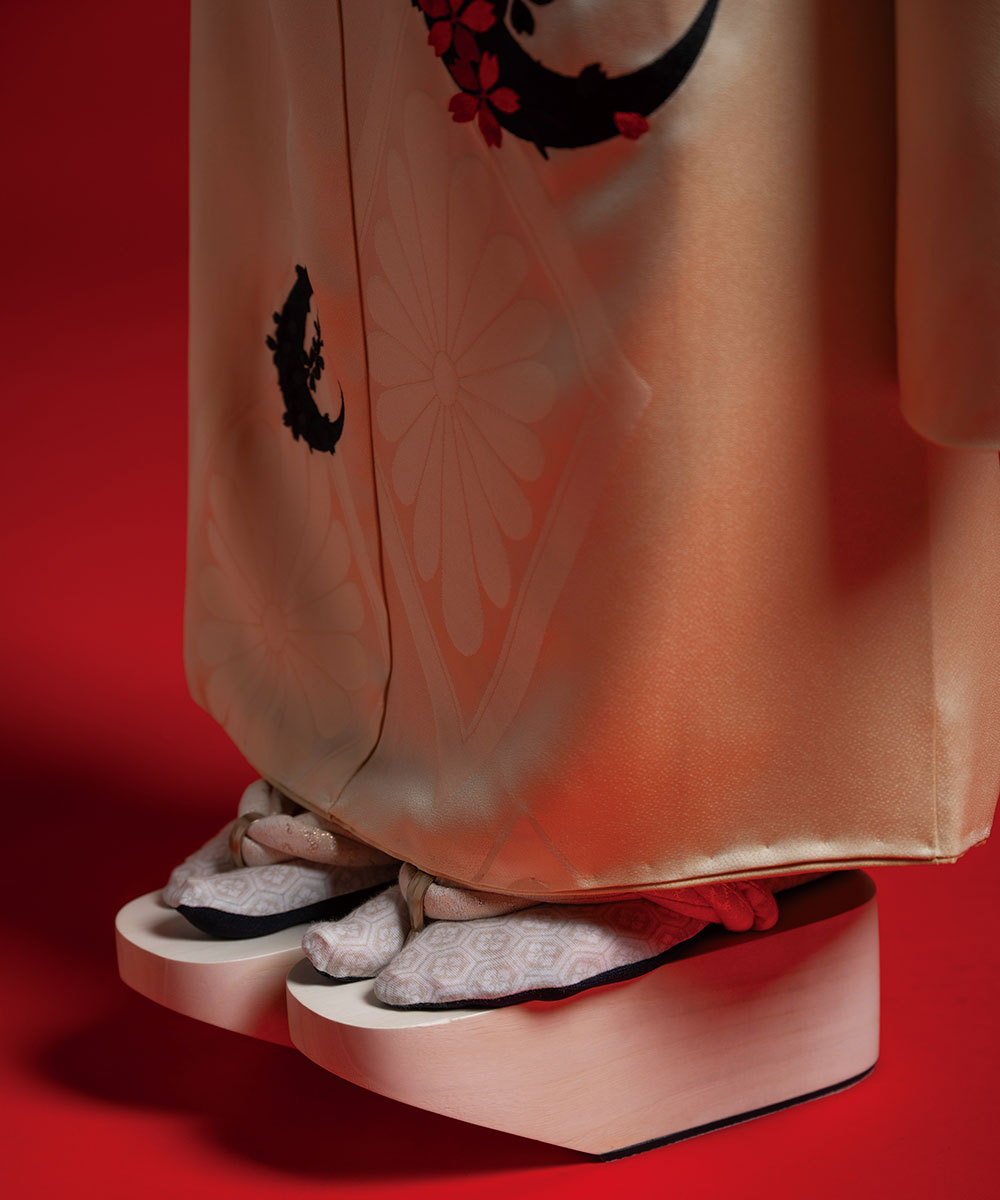 【成人式/参列/振袖】清らかな美 ☆月影の桜｜白珠に墨の月 J-ROSSO